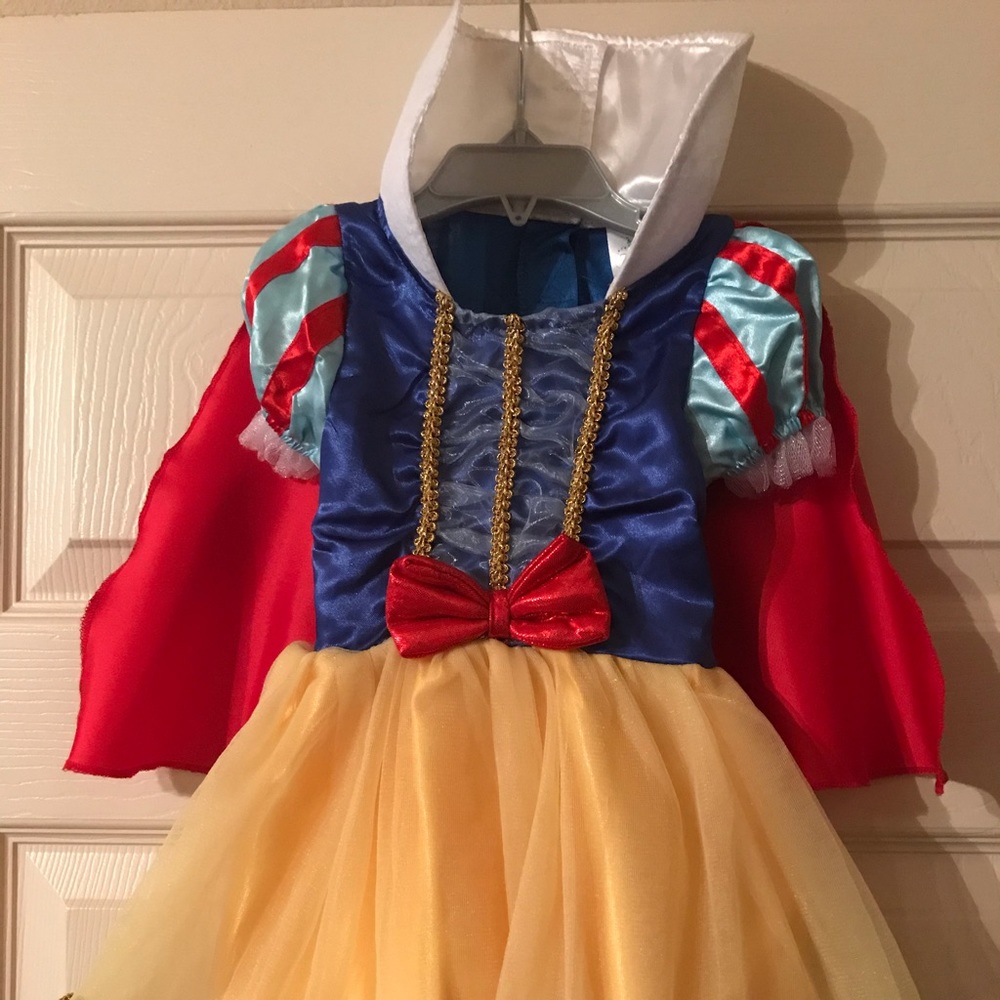 Infant Snow White Costume - Size 12 to 24 months